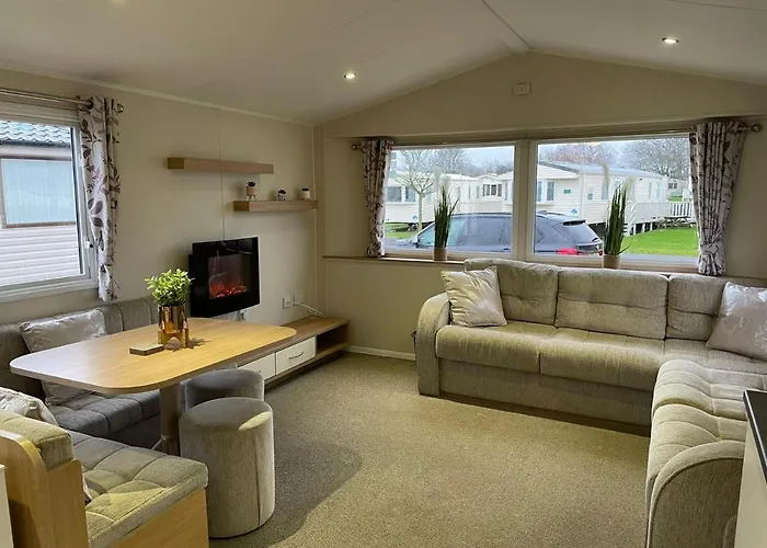 Coastal Retreats, Beech Rise, Primrose Valley